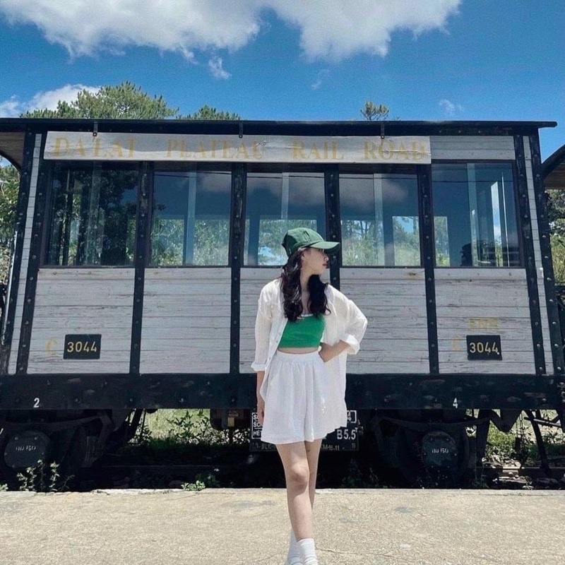 set 3 món xanh lá: Áo sơ mi + short + bra