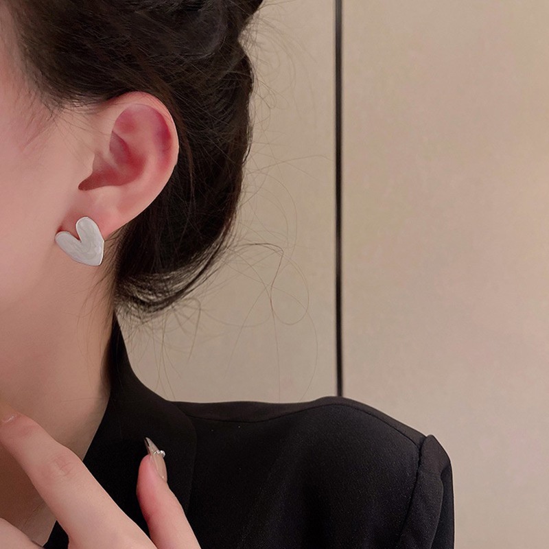 Bông Tai Hình Trái Tim Màu Trắng Phong Cách Pháp Cổ Điển Thời Trang Xuân Hè Xinh Xắn Cho Nữ 53984