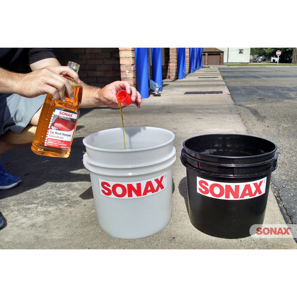 Nước rửa xe Sonax Gloss Shampoo 1lit + tặng khăn lâu xe chuyên dụng xanh hoặc vàng 314300