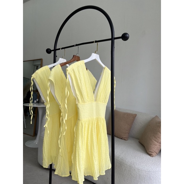 Đầm ngắn nữ dáng xòe màu vàng chanh vải dún xốp cao cấp - Byveestyle