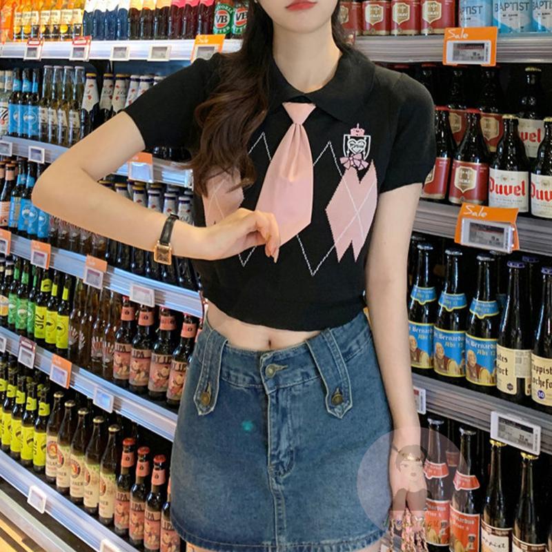 Áo Thun Dệt Kim Ngắn Tay Cổ Bẻ Thêu Họa Tiết Hình Thoi Có Cà Vạt Cho Nữ