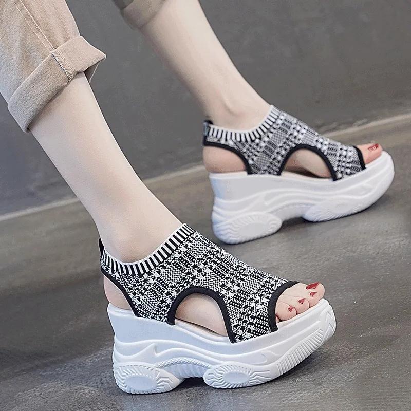 Giày Sandal Đế Xuồng Dày Dặn Tăng Chiều Cao Thời Trang Mùa Hè 2021 Cho Nữ