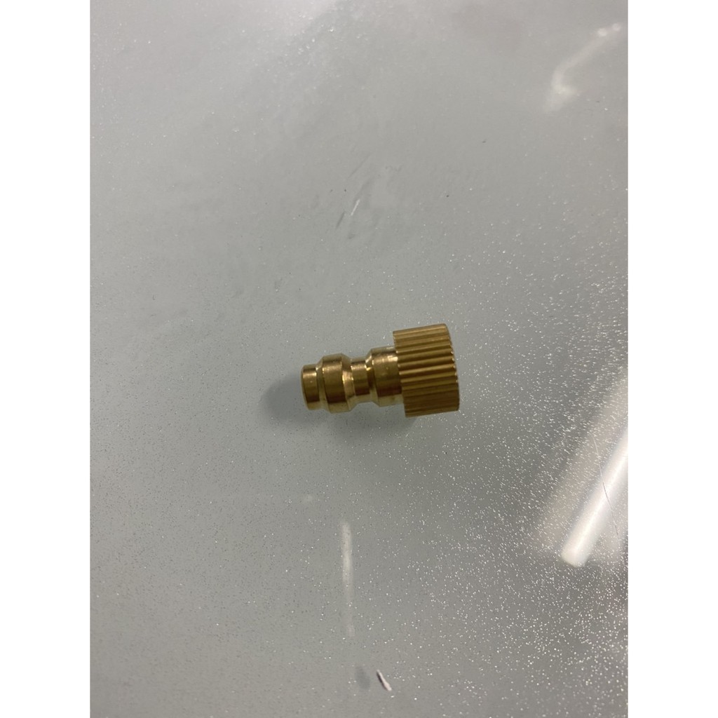 Đầu kết nối van của bơm cao áp , kết nối đầu lọc ẩm với van xe máy, ô tô, đầu chuyển đầu bơm cao áp để bơm xe.