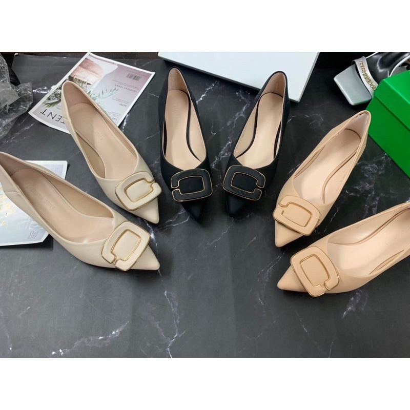 Giầy mũi nhọn nơ chữ C