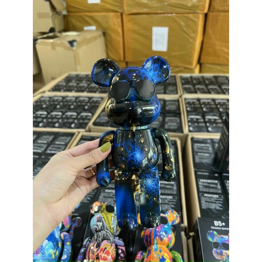 Loa Gấu Bluetooth Bearbrick B5+ Cầm Tay Nghe Nhạc Cực Hay