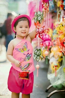 Yếm cô tấm bé gái