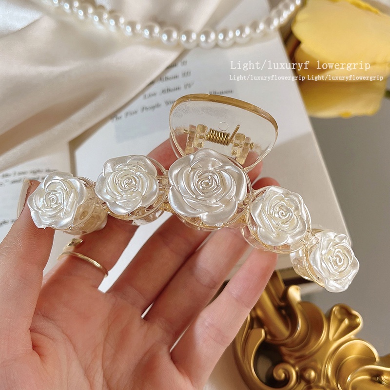 Mới Kẹp Tóc Hình Cá Mập Đính Hoa Trà Thơm Sang Trọng Cho Nữ