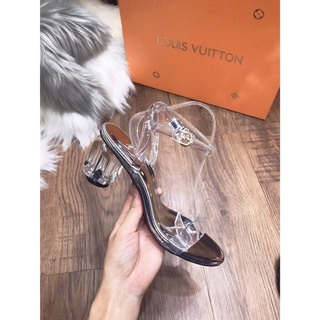 Giày sandal gót trong 5cm quai trong
