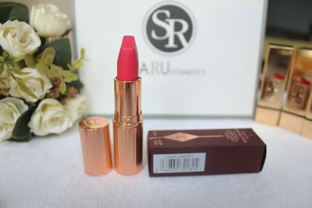 Son Charlotte Tilbury