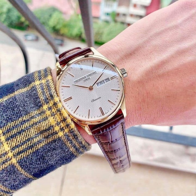 Đồng hồ nam Frederique Constant FC-225ST5B5 máy Swiss Made, kính Sapphire, lịch thứ, dây da, mặt siêu mỏng, case 40mm