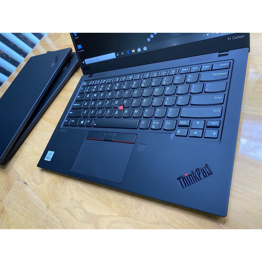 Lenovo Thinkpad X1 Carbon Gen 8