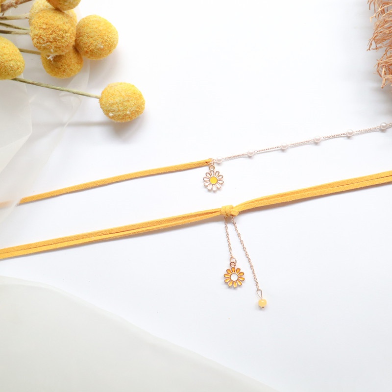 Vòng Cổ Choker Hình Hoa Cúc Vàng Thời Trang