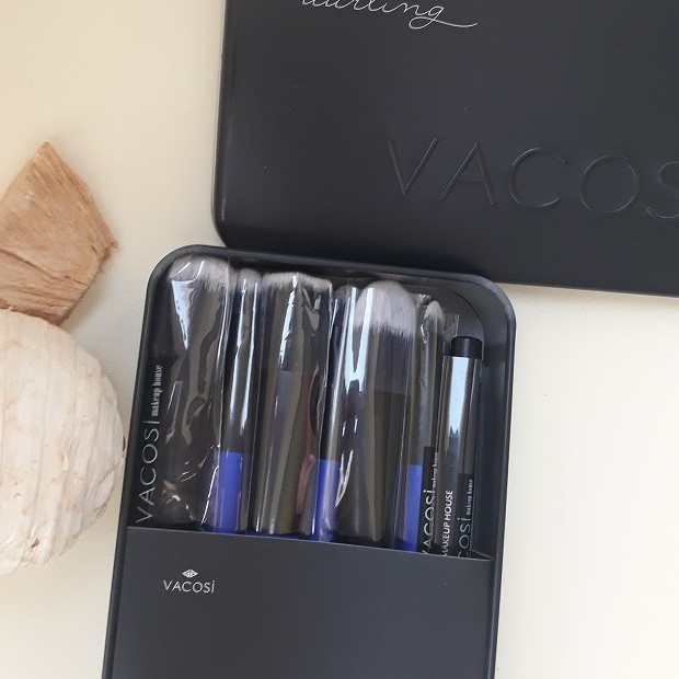 Hộp cọ trang điểm chuyên dụng dạng du lịch VACOSI MY DARLING 8 CÂY - BC24 - màu đen