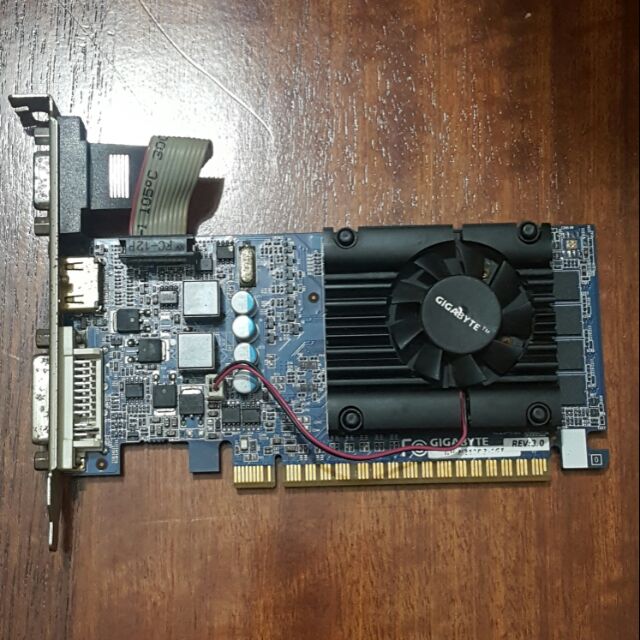 Gtx card màn hình giga gt210 gigabyte