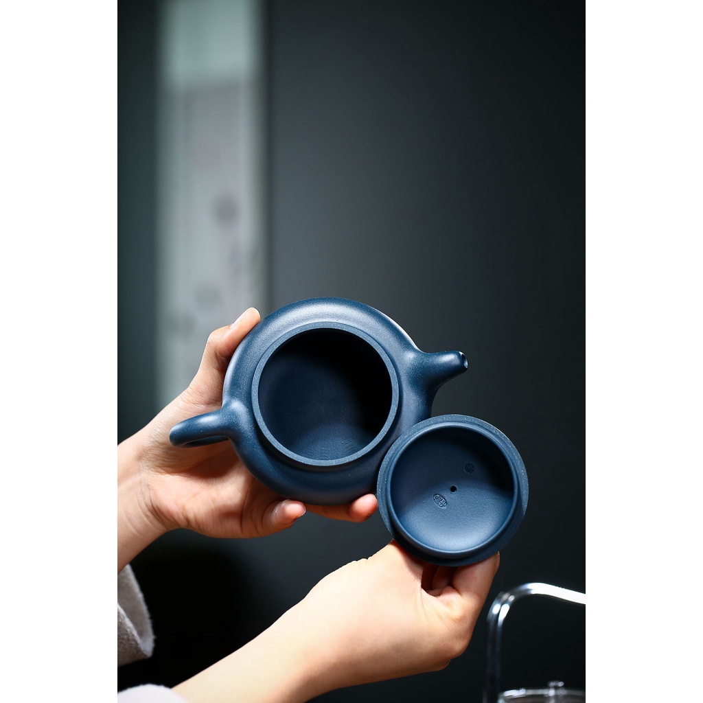 Ấm Tử Sa Nghi Hưng Phỏng Cổ 250 ml (Thiên Thanh Nê)