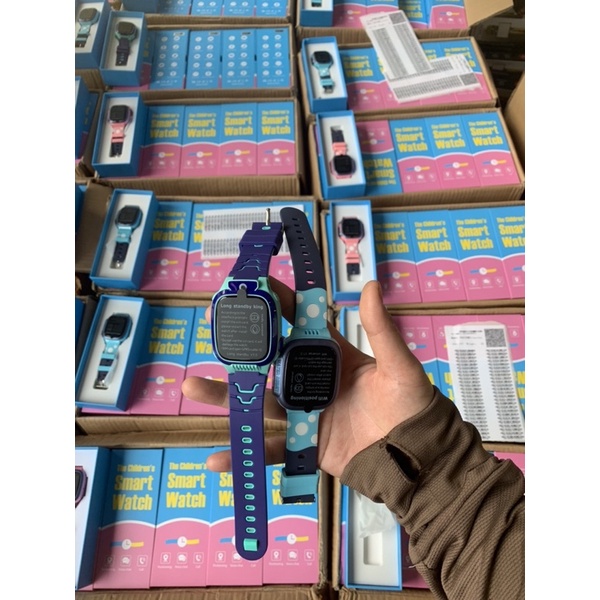 đồng hồ y92 nghe gọi lắp sim cho bé định vị