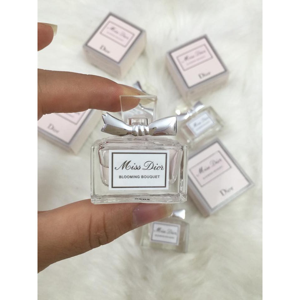 Nước hoa nữ mini  miss blooming bouquet 5ml hàng chính hãng | BigBuy360 - bigbuy360.vn