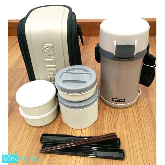 HỘP CƠM GIỮ NHIỆT TIGER LWU-F200 4 NGĂN