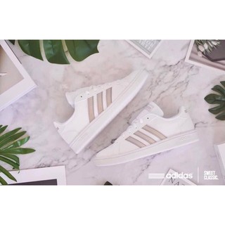 Giày adidas nữ