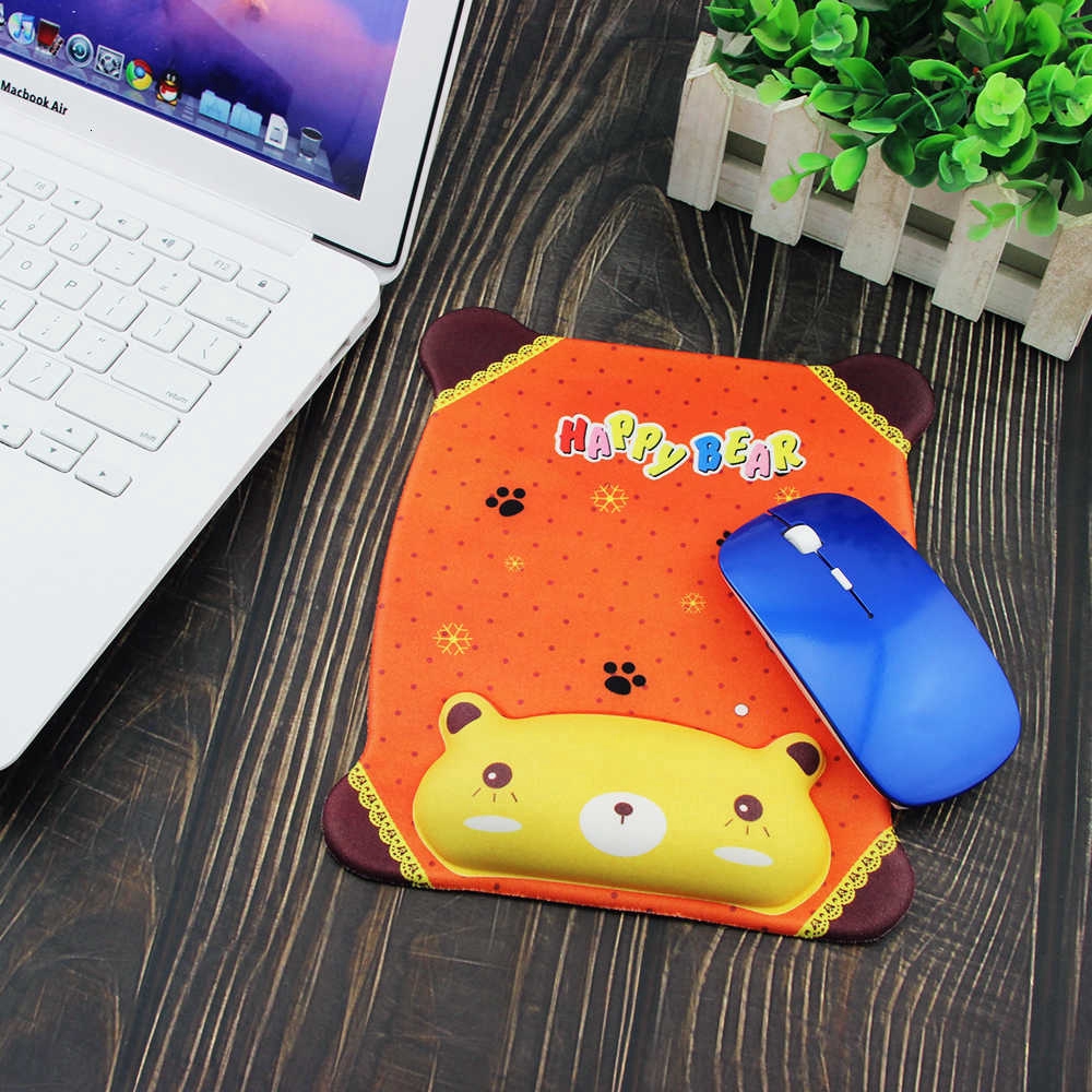 Miếng lót chuột có đệm đỡ cổ tay họa tiết anime 3D bằng cao su non và silicon dành cho máy tính bàn/máy tính xách tay