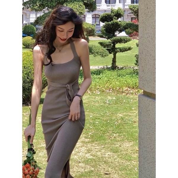 SALE Đầm halter chất dệt kim Đen