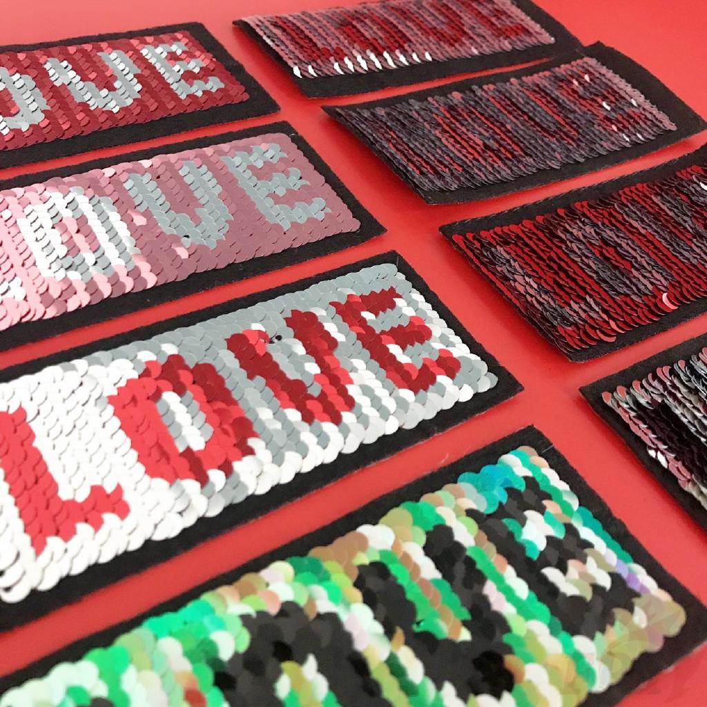 Sticker ủi thêu hình trái tim