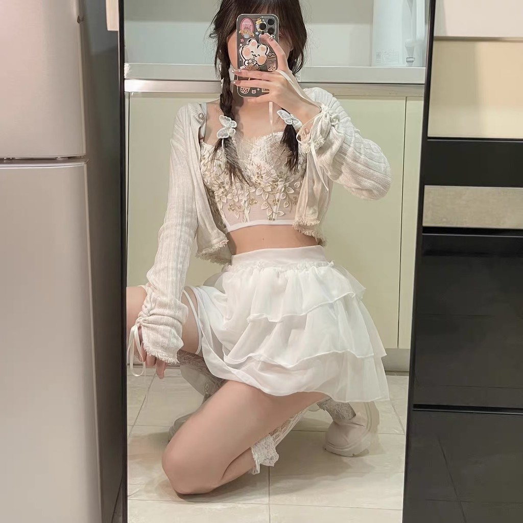 Chân váy xòe 3 tầng phối dây cột cá tính màu trắng và đen | BigBuy360 - bigbuy360.vn