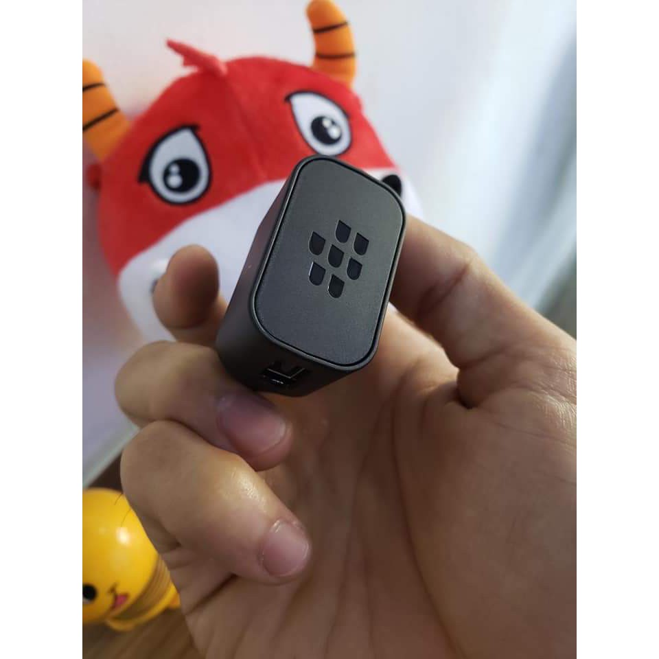 Bộ Sạc Cáp Nguyên Zin Chính HãngBlackberry 850mAh Trắng - Bảo hành 12 tháng