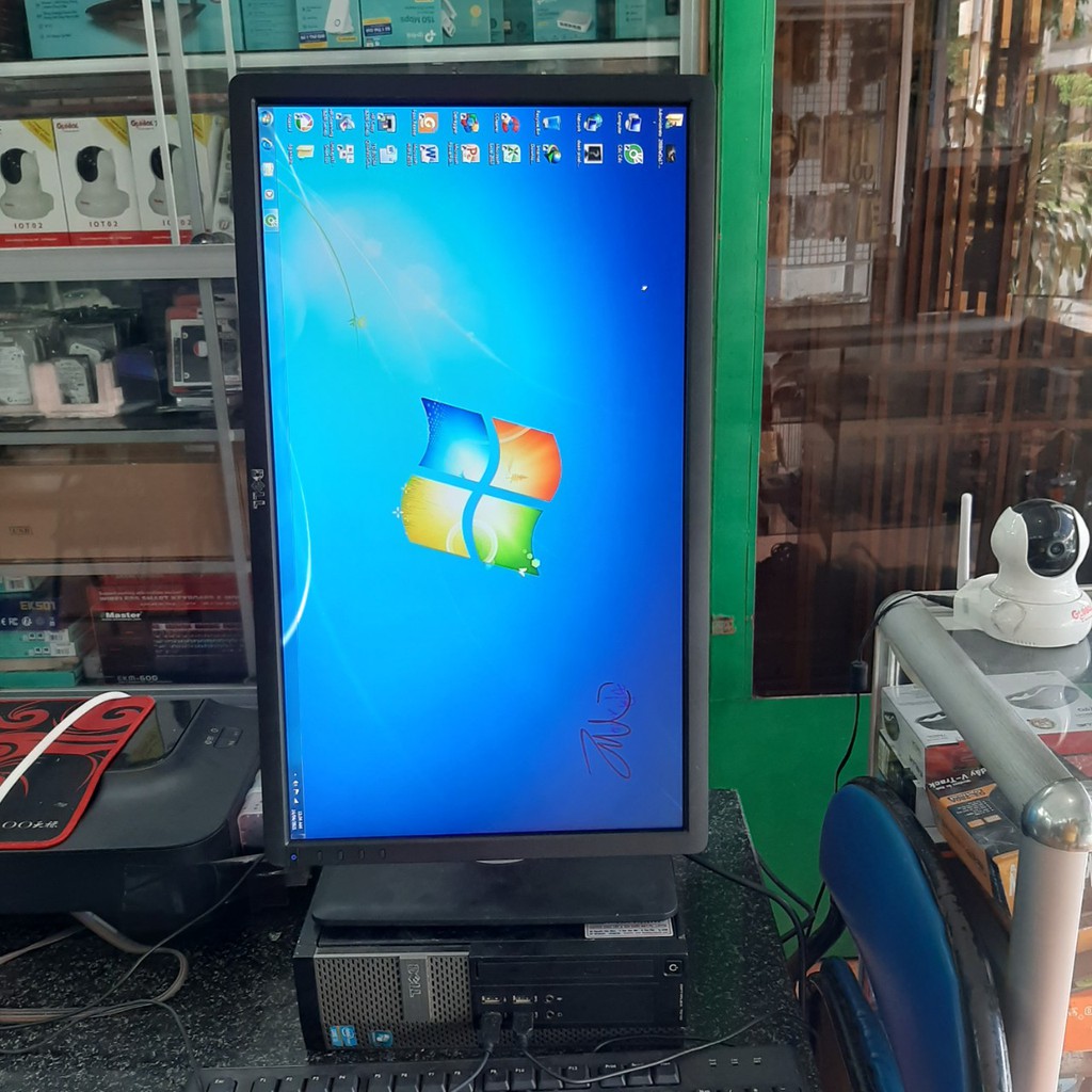 Màn hình LCD Dell 23 inch Ultrashare | WebRaoVat - webraovat.net.vn
