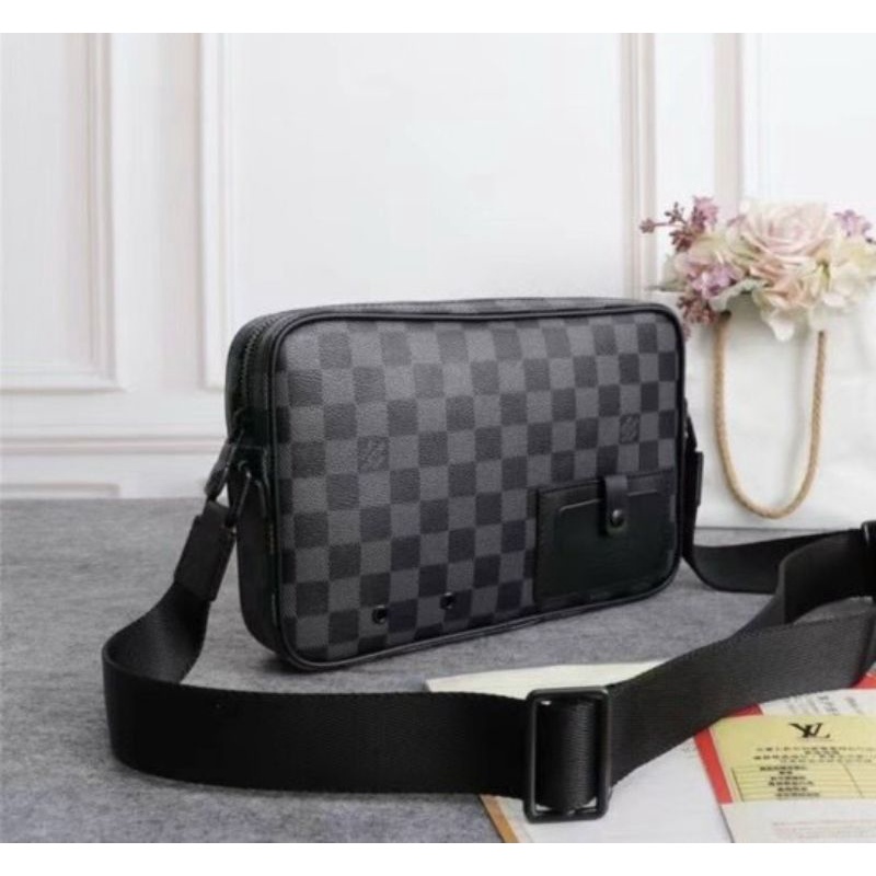 Túi đeo chéo nam LV cao cấp  hàng super vip sz24cm phom chuẩn có mã code kèm túi vải hóa đơn