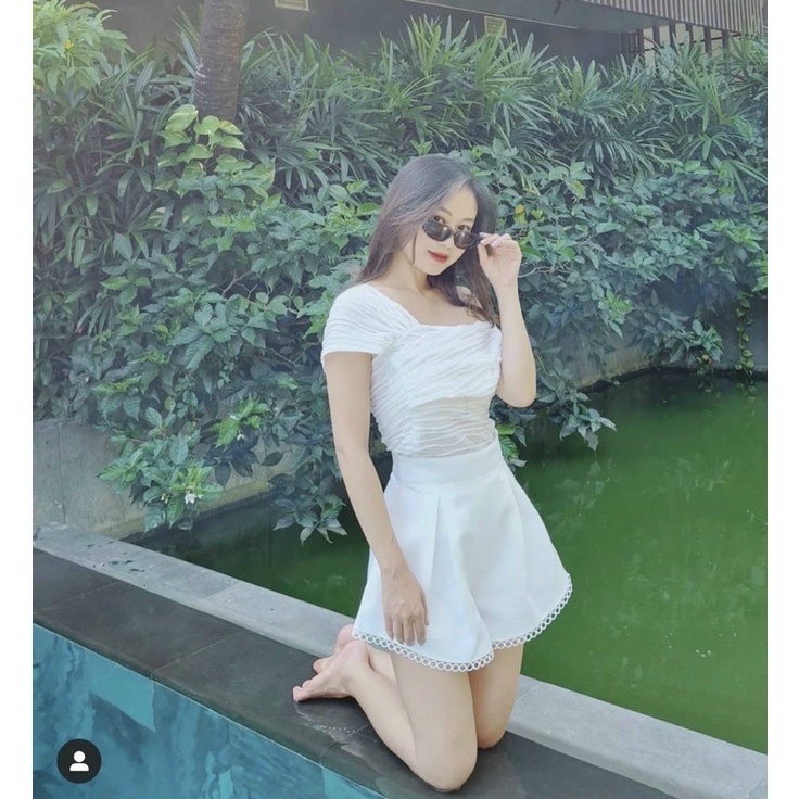 SET ÁO THỚ GỖ LỆCH VAI + QUẦN SHORT REN