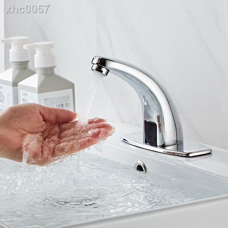 Vòi nước rửa tay cảm biến tự động hồng ngoại thông minh