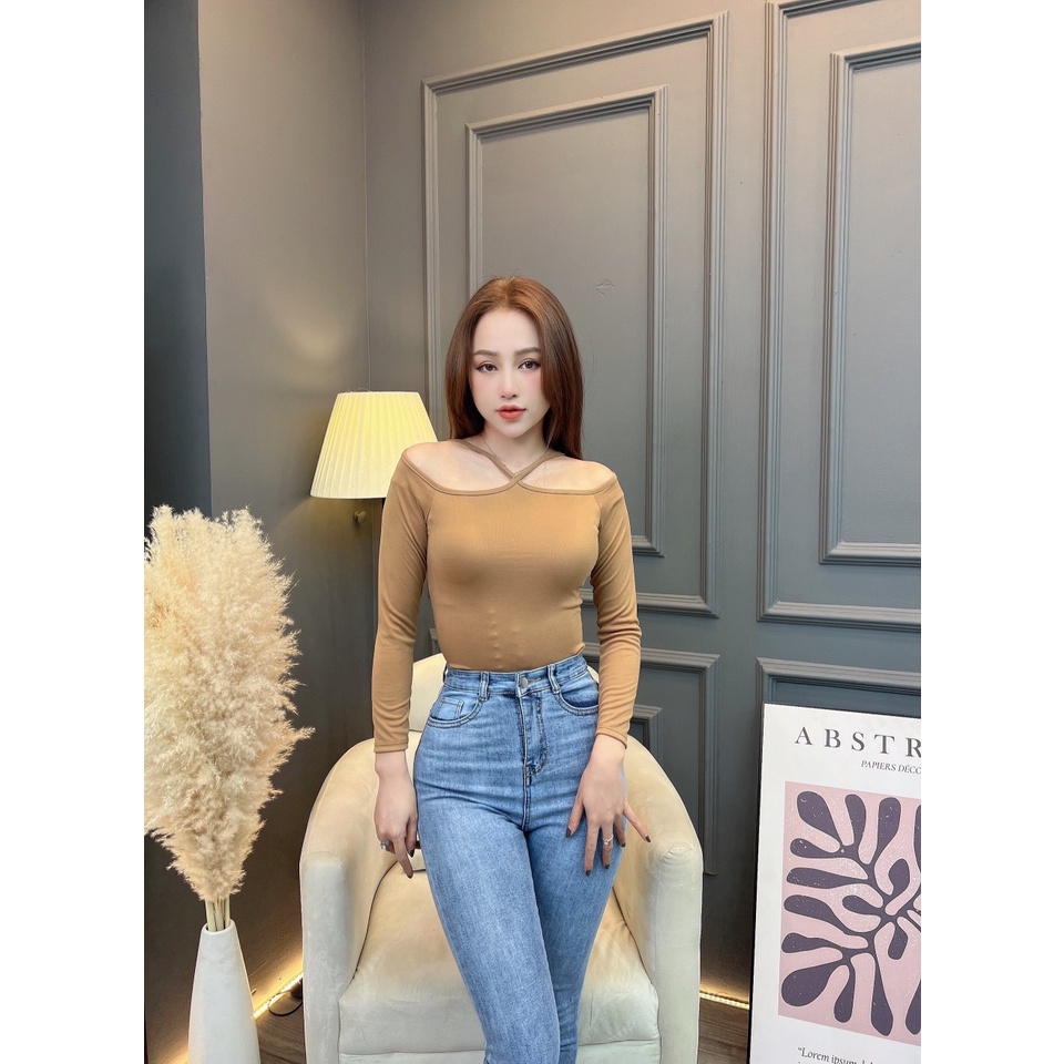 Áo thun cổ yếm tay dài hở vai nữ CRAZYTEEN nữ tính AT0296