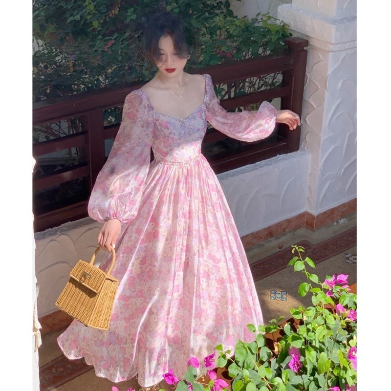Đầm Dài Cổ Vuông Họa Tiết Hoa Phong Cách Retro