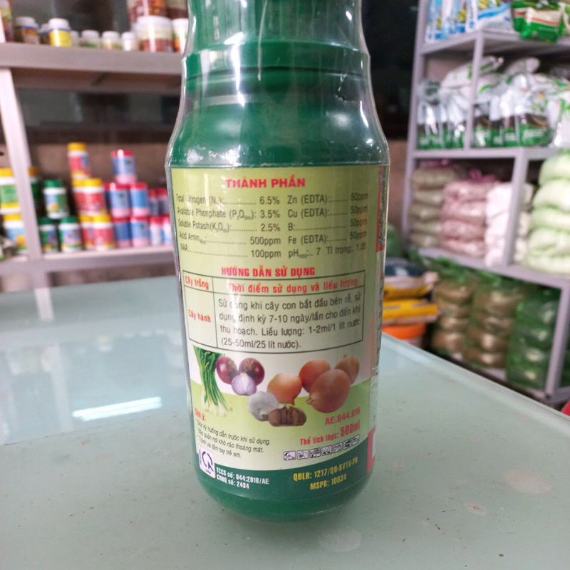 Phân bón lá NPK sinh học chuyên dùng cho hành PHOS Anh Em 500ml