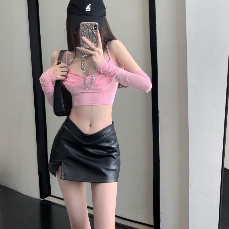 Chân váy da ngắn lưng cao dáng chữ A phong cách quyến rũ