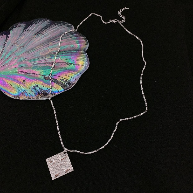 Vòng cổ Mặt Hình Viên Thuốc Thời Trang Cho Nữ