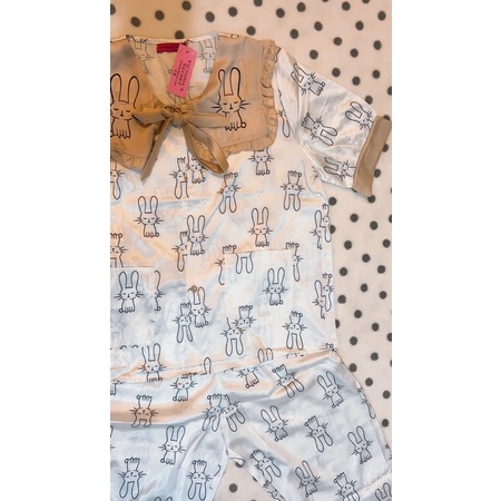 đồ bộ latin thiết kế cao cấp tiểu thư thiết kế sang trọng , đơn giãn, tôn dáng chuẩn size s,m,l eo 60 đến 85 cm ,129k