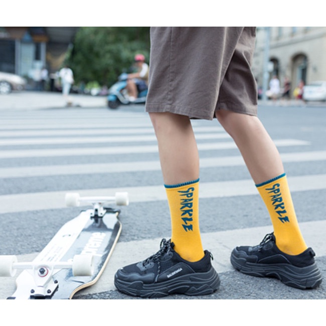 Vớ Tất cao cổ thể thao chữ SPARKLE Nam Nữ phong cách trẻ trung, cá tính, năng động.