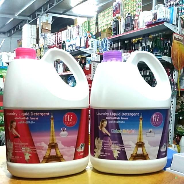 Nước giặt Thái Lan Hiclass can 3500ml.