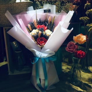 Bó hoa khô lavender kết hợp hoa hồng giấy và các loại hoa khô khác - Quà tặng sinh nhật, các dịp lễ, ngày kỉ niệm