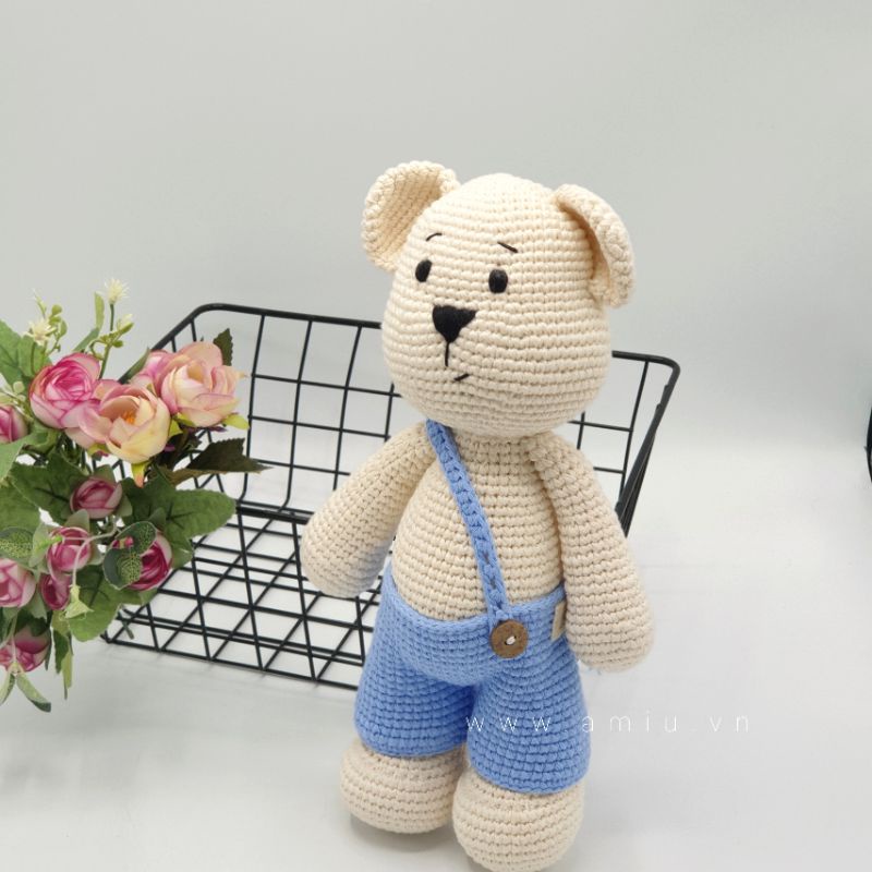 Gấu bông handmade - Gấu bông dễ thương quà tặng độc đáo cho bé yêu - Gấu quần yếm lệch handmade - SP000036