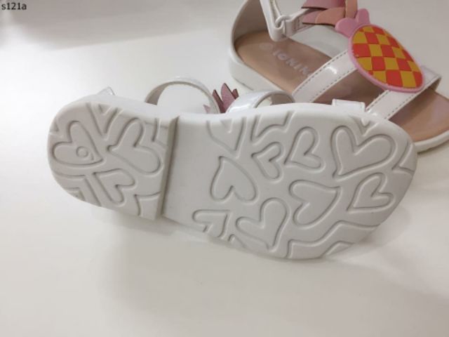 Dép sandal bé gái quả dứa dư xịn