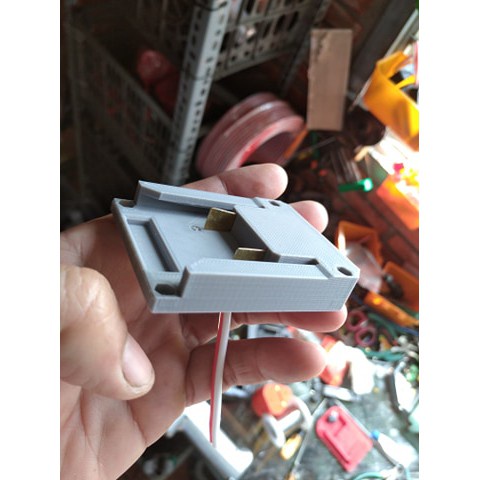 Đế lấy nguồn từ pin Ozito power X 18v HÌNH ẢNH THỰC TẾ