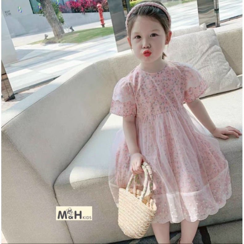 Váy Cho Bé Gái Hoa Nhí Tay Bồng Phối Vôn Lưới, size 15-27kg