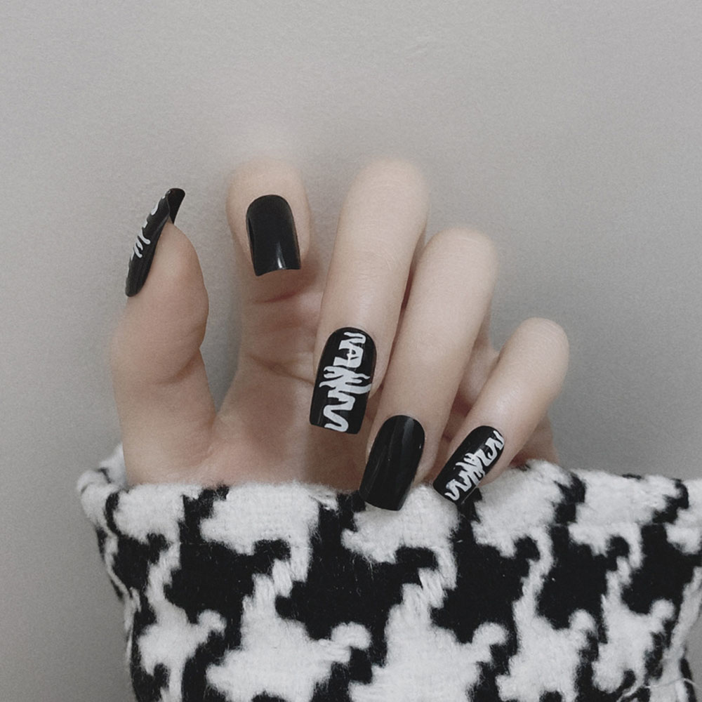 [Hàng mới về] Bộ 24 miếng dán trang trí móng tay in họa tiết hình học độc lạ