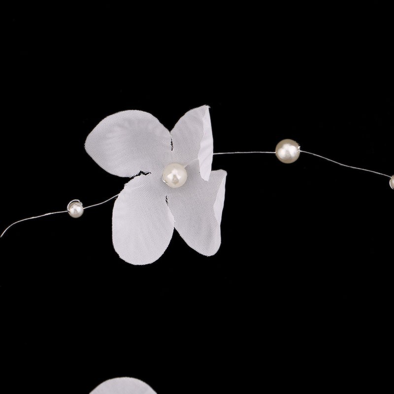 Cài tóc hoa đính hạt phong cách Hàn Quốc cho cô dâu