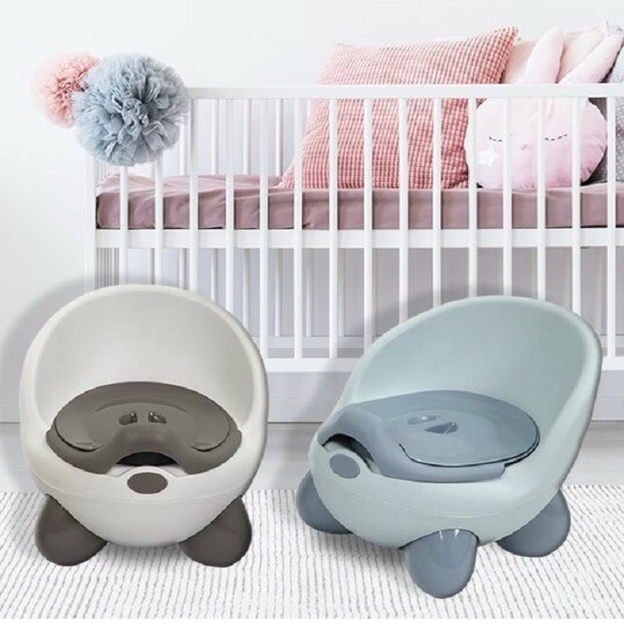 Bô Cho Bé Đi Vệ Sinh Hình Gấu. Bô Gấu Hokori Có Ngăn Chứa Dễ Tháo Lắp Để Chùi Rửa nhựa Việt Nhật