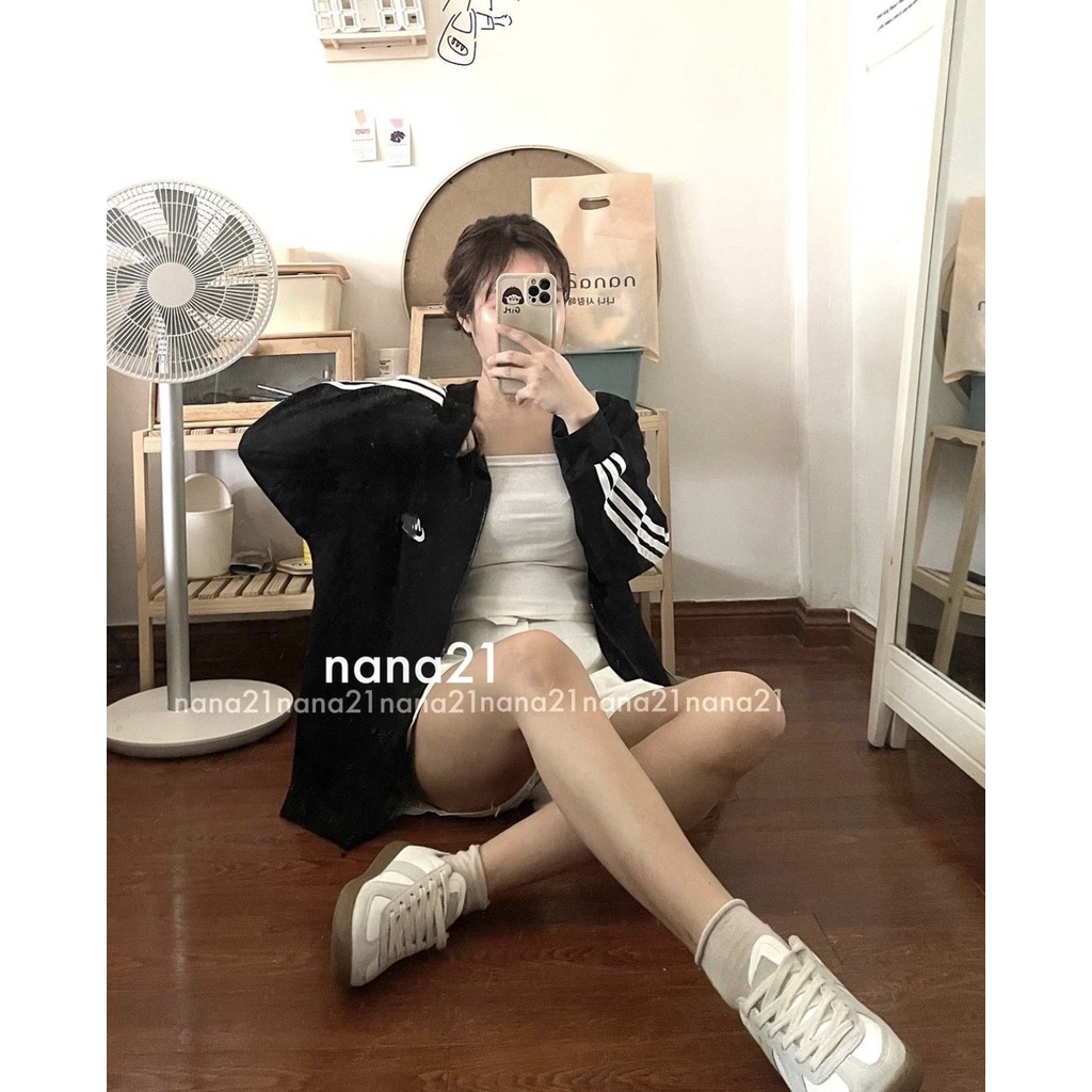 Áo khoác nỉ adldas phom rộng cá tính - phom rộng dùng cho cả nam và nữ. Chất umi co giãn cho cảm giác mặc thoải mái