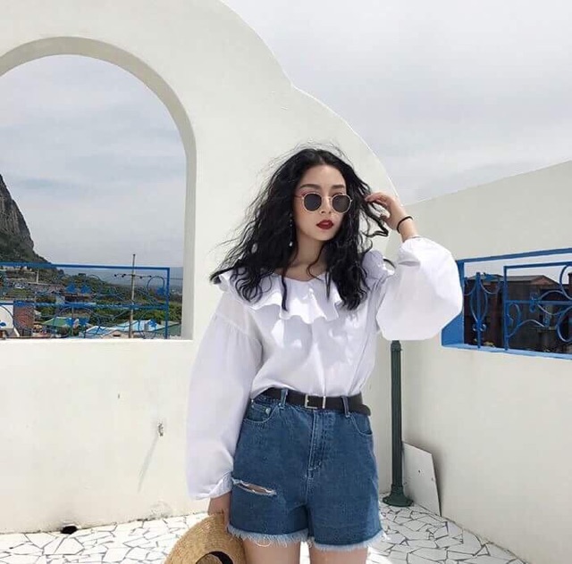 Short jean lai tua cut-out